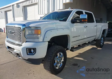 2016 GMC Sierra 2500Hd Denali z USA, uszkodzony, nr VIN 1GT12UE89GF195382